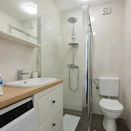 Casa de hóspedes Anica 3*